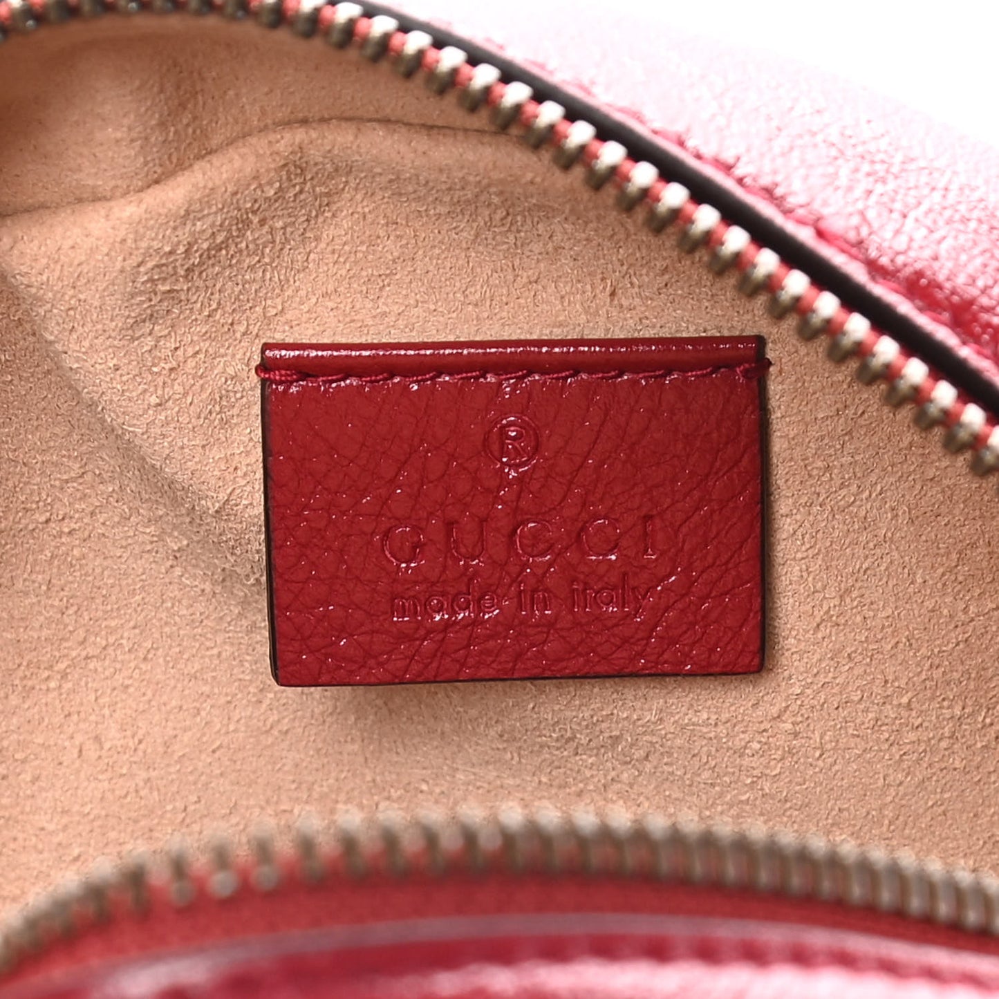 Glazed Calfskin Matelasse Heart Mini GG Marmont Round Shoulder Bag Romantic Cerise