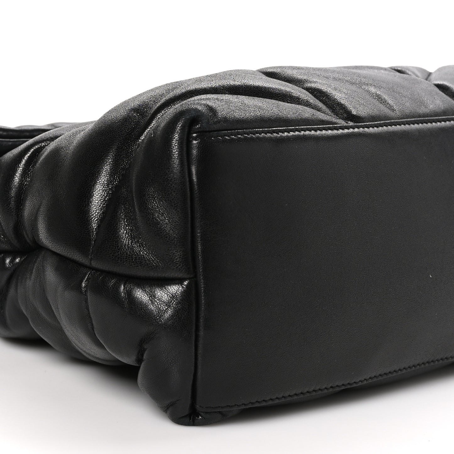 SAINT LAURENT Lambskin Quilted Monogram Monochrome Medium Loulou Puffer Chain Satchel Black