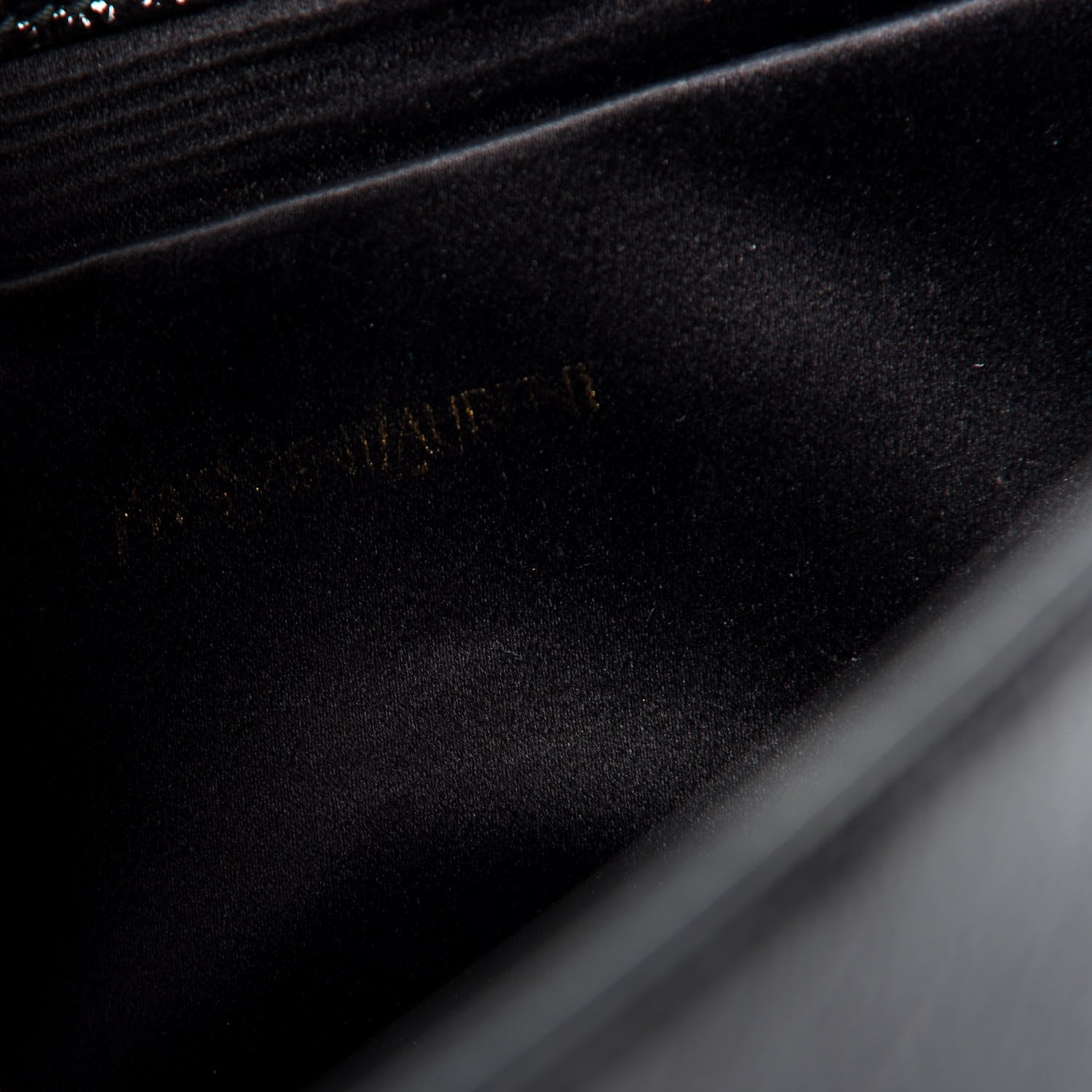 Saint Laurent Textured Patent Monogram Large Belle De Jour Clutch Black 6 of 6