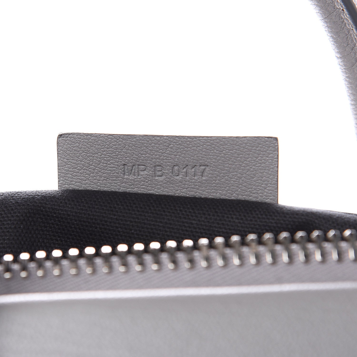 Givenchy Sugar Goatskin Medium Antigona Pearl Grey 7 of 15
