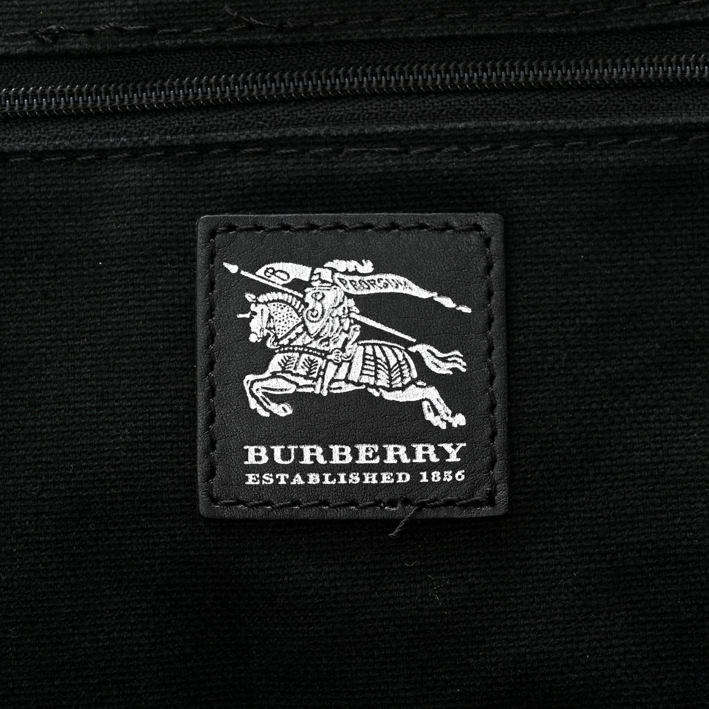 House Check Buckle Tote Black