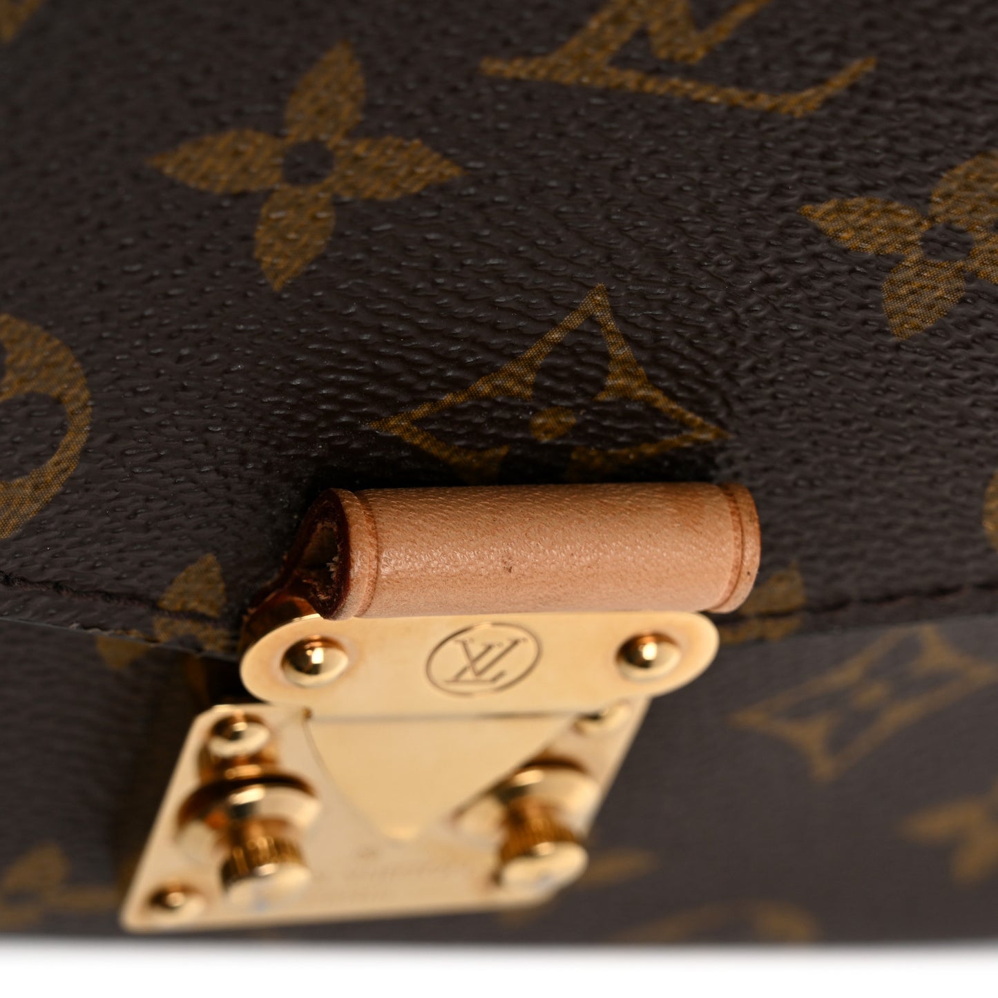 Monogram Pochette Metis