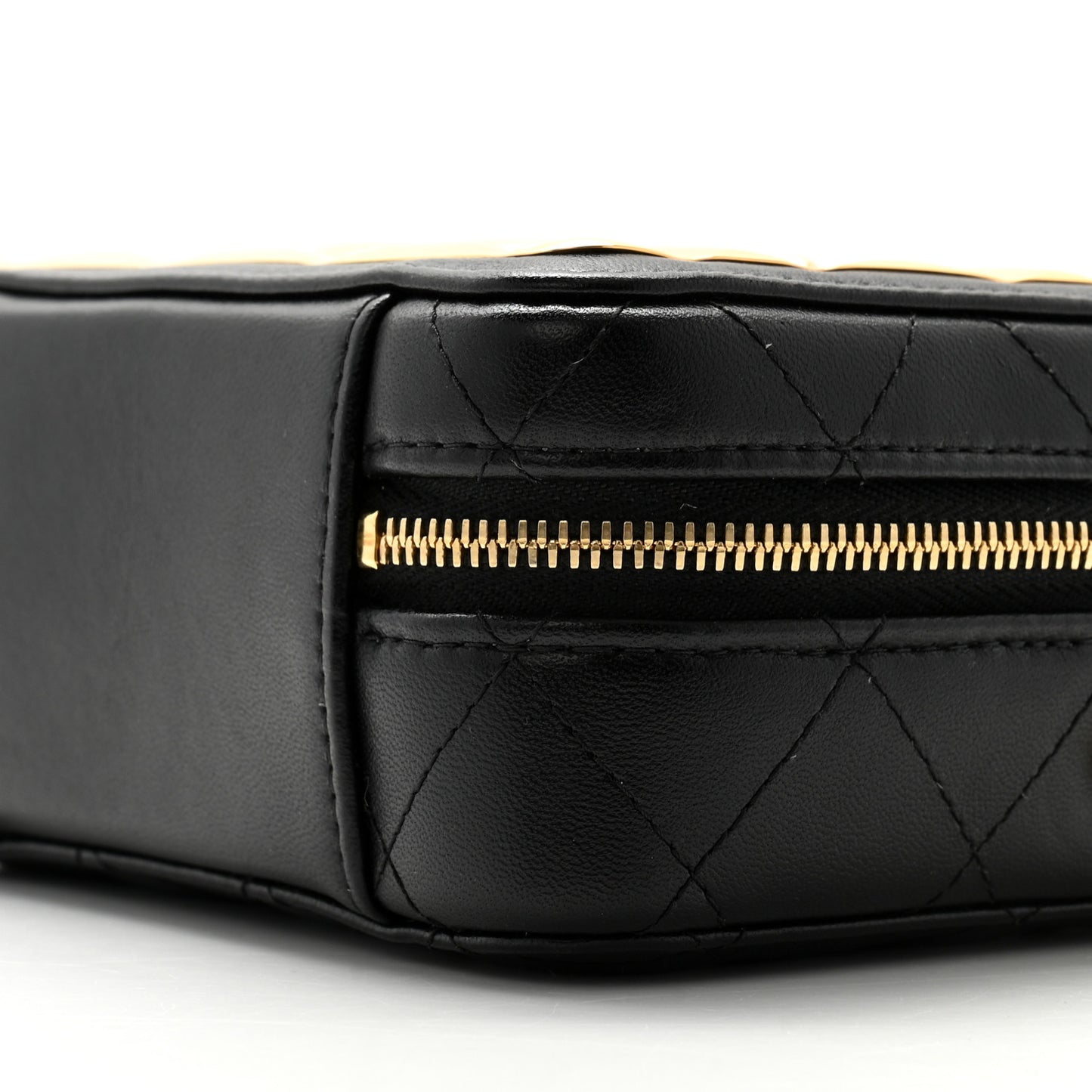 Lambskin Quilted Golden Plate Clutch With Chain Black