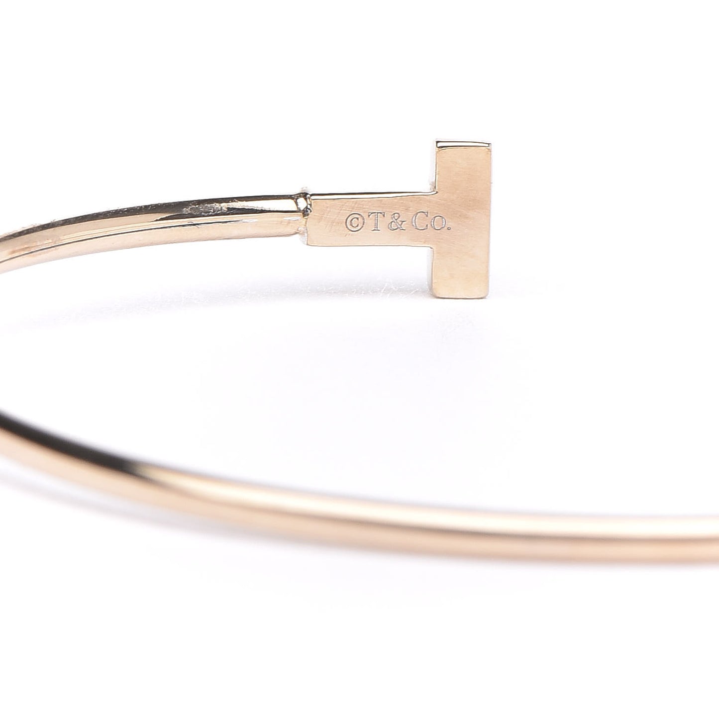 18K Yellow Gold Narrow T Wire Bracelet
