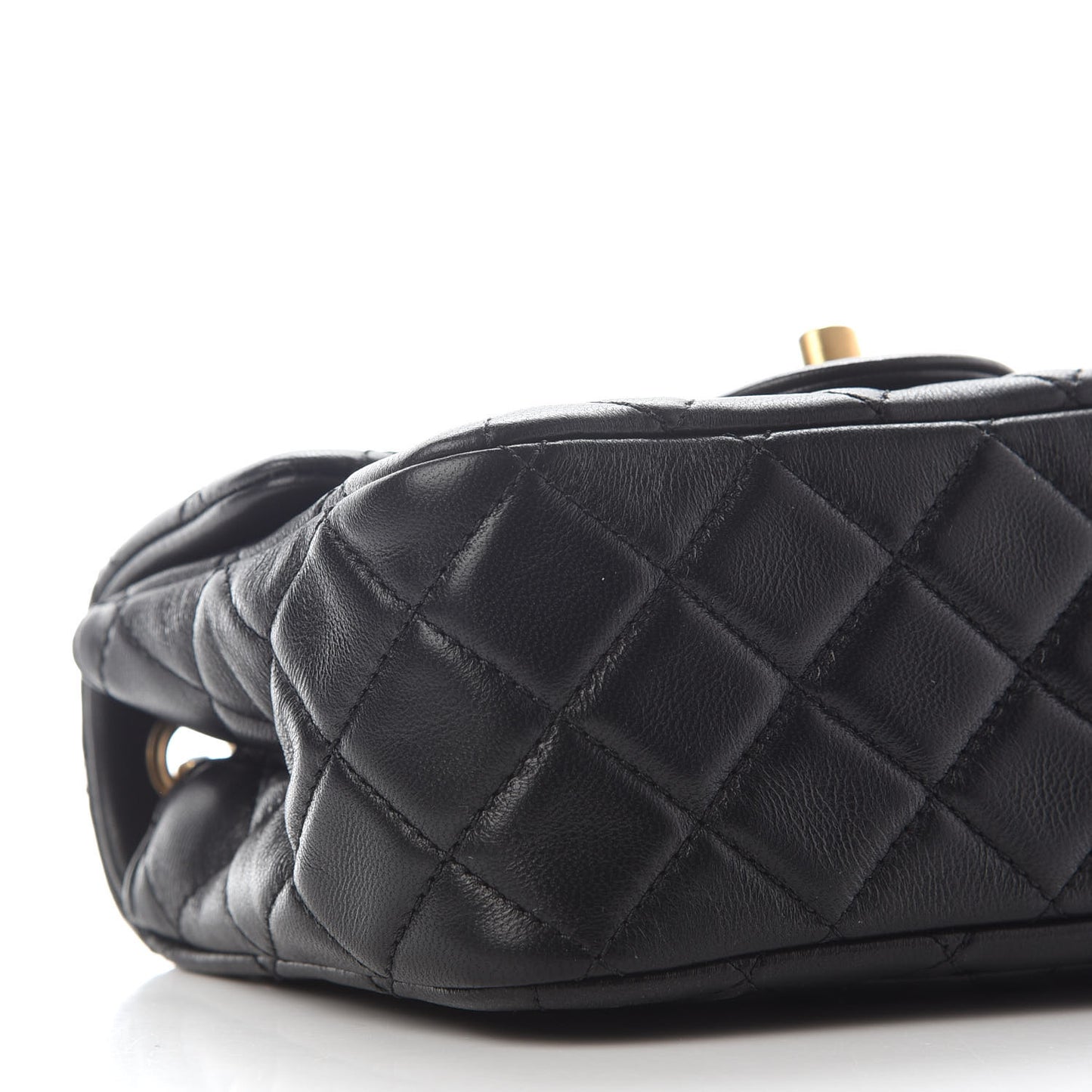 Lambskin Quilted Mini Pearl Crush Flap Black
