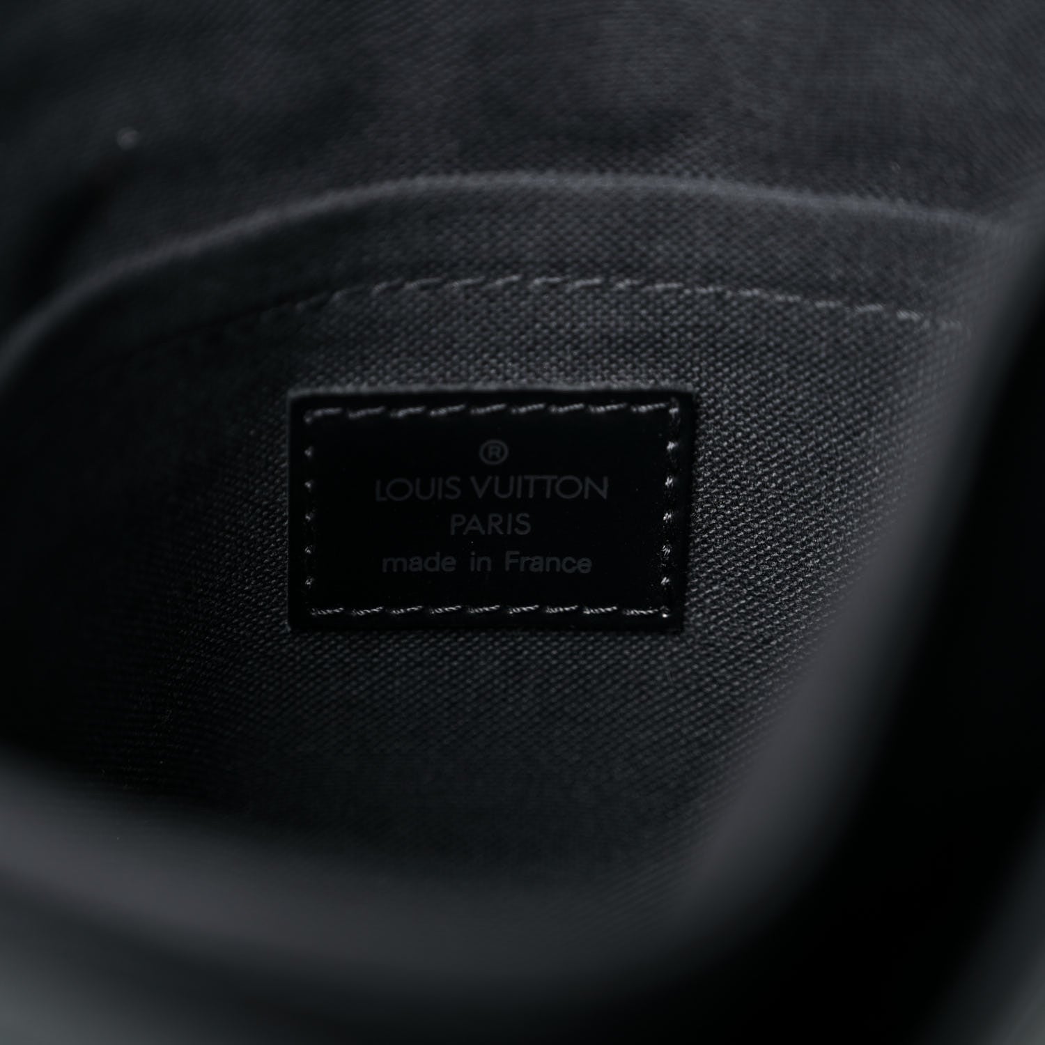 Louis Vuitton Taiga Saratov PM Ardoise 6 of 18