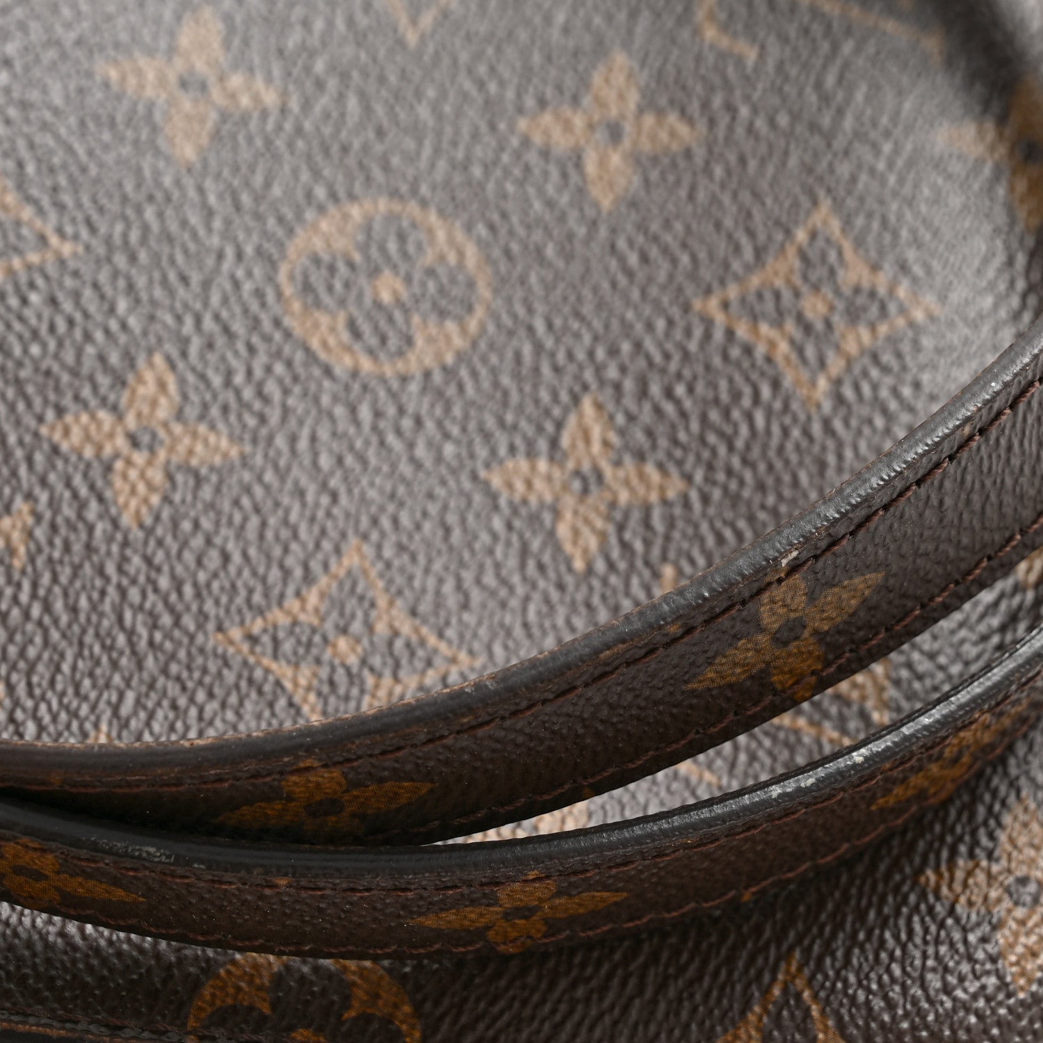Louis Vuitton Monogram Pochette Metis 14 of 16