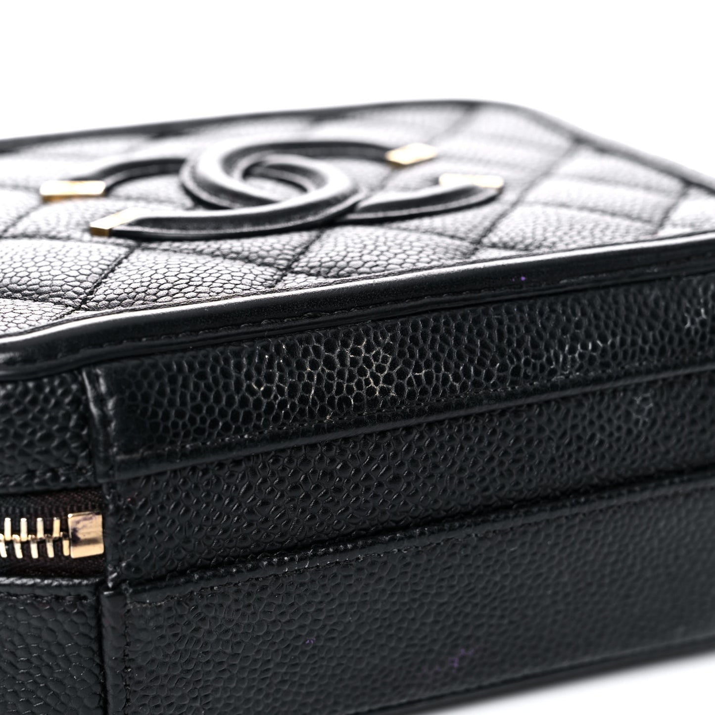 Caviar Quilted Small CC Filigree Vanity Case Black