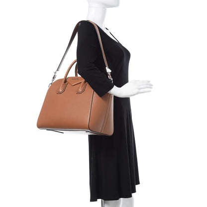 Givenchy Sugar Goatskin Medium Antigona Medium Beige 2 of 14