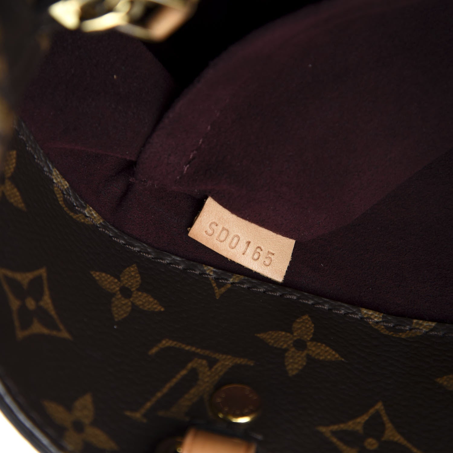 Louis Vuitton Monogram Montaigne MM 10 of 11