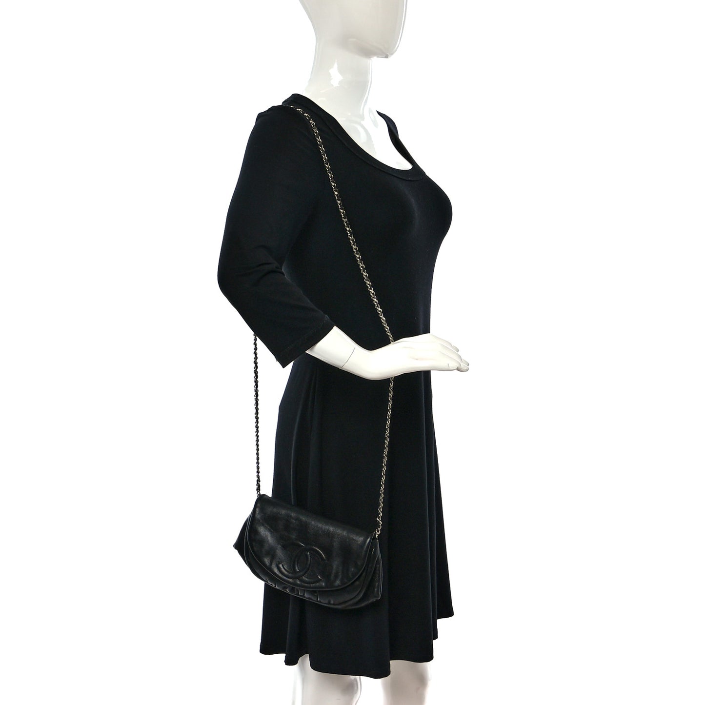 Lambskin Half Moon Wallet On Chain WOC Black