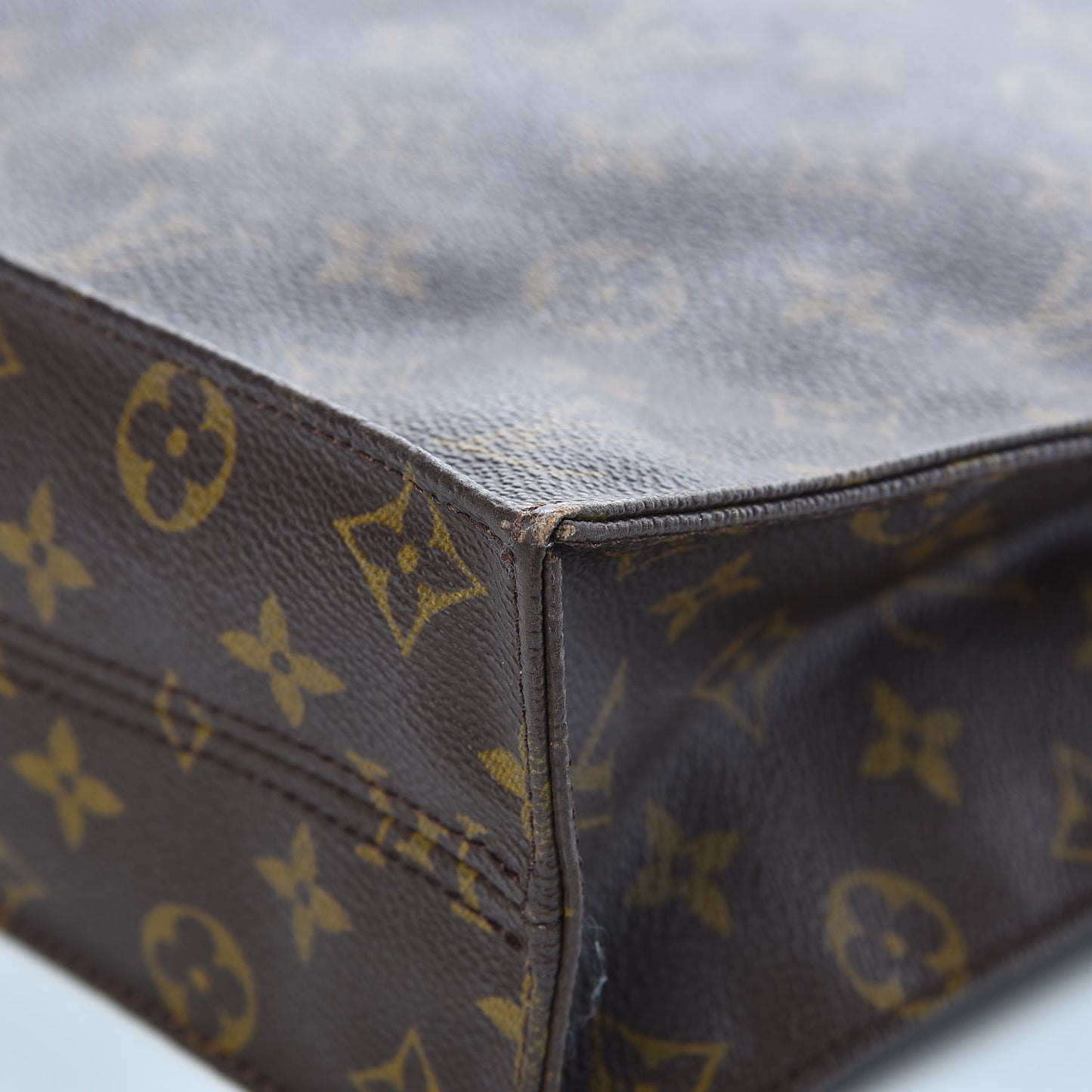 Monogram Sac Plat