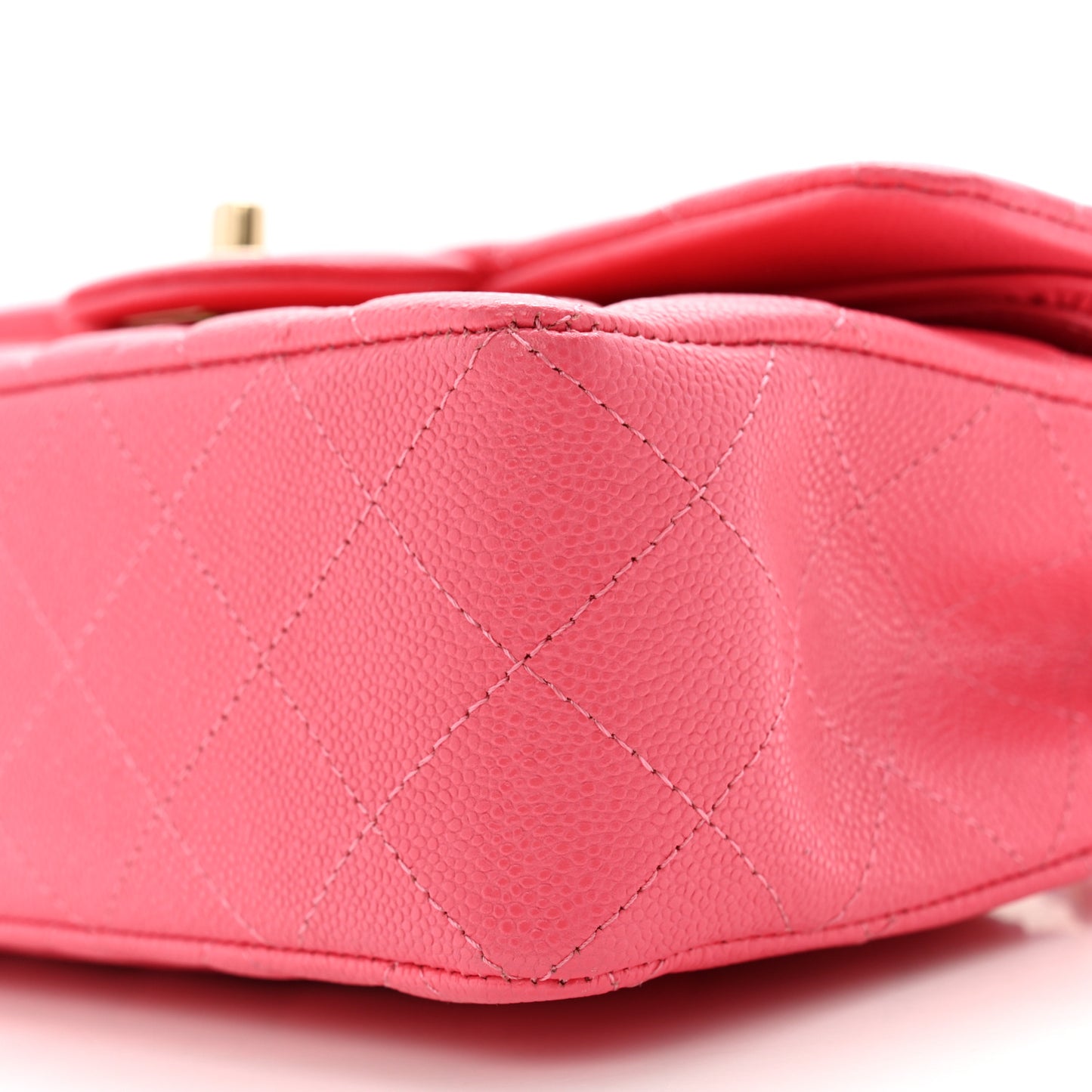 Shiny Caviar Quilted Small Double Pink