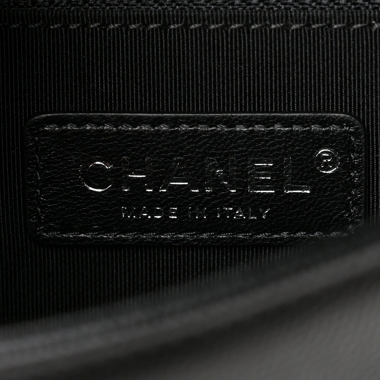 Caviar Quilted New Medium Boy Flap Black