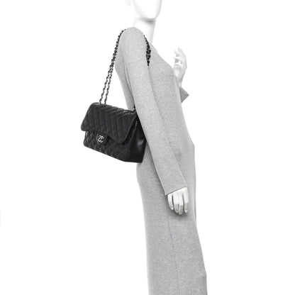 Chanel Caviar Quilted Jumbo Double Flap  Black 2 of 13