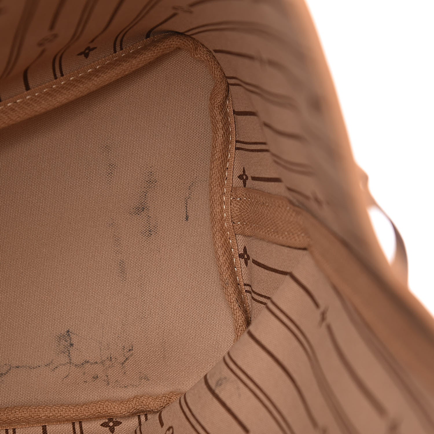 Louis Vuitton Monogram Neverfull MM 8 of 13