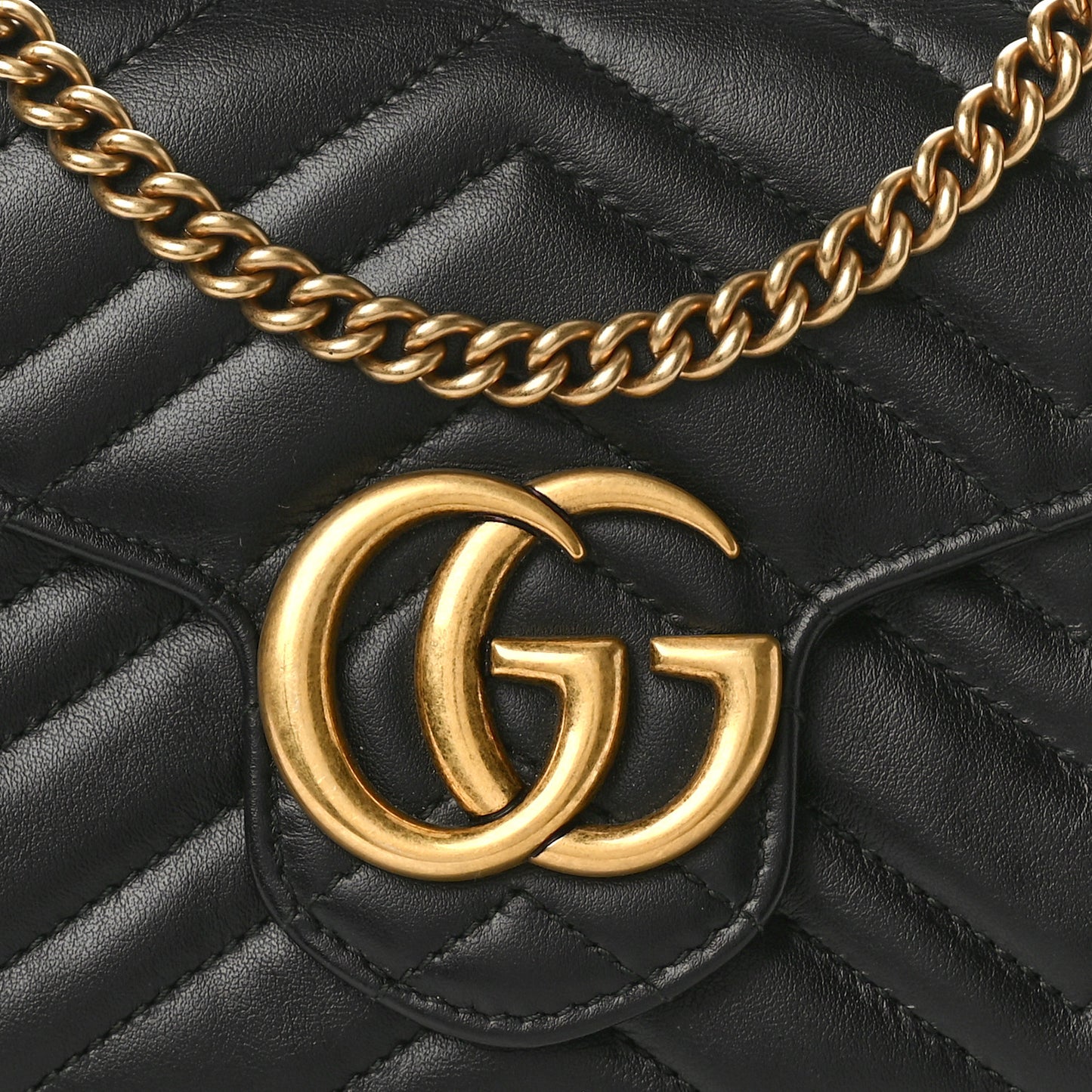 Calfskin Matelasse GG Marmont Chain Wallet Black