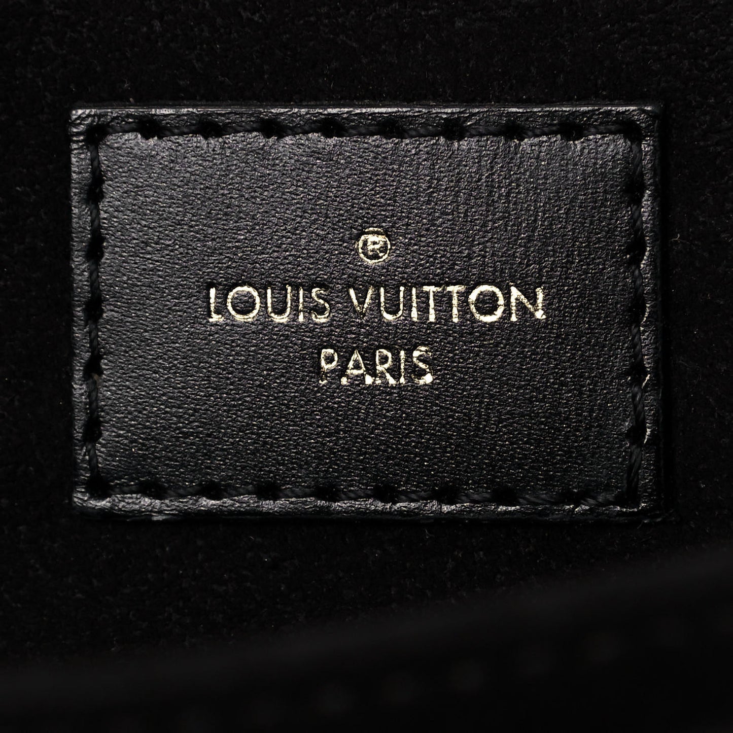 Reverse Monogram Pochette Metis