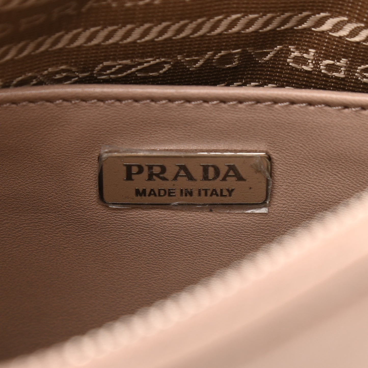 Nappa Triangle Stitched Spectrum Camera Bag Cipria