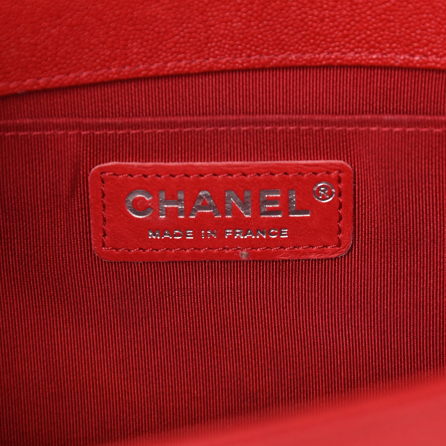 Caviar Quilted Medium Boy Flap Red