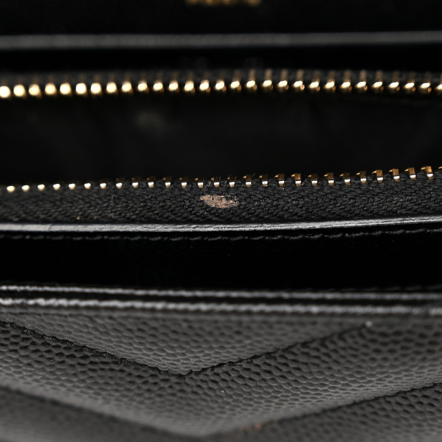 Saint Laurent Grain De Poudre Matelasse Chevron Monogram Chain Wallet Black 10 of 11
