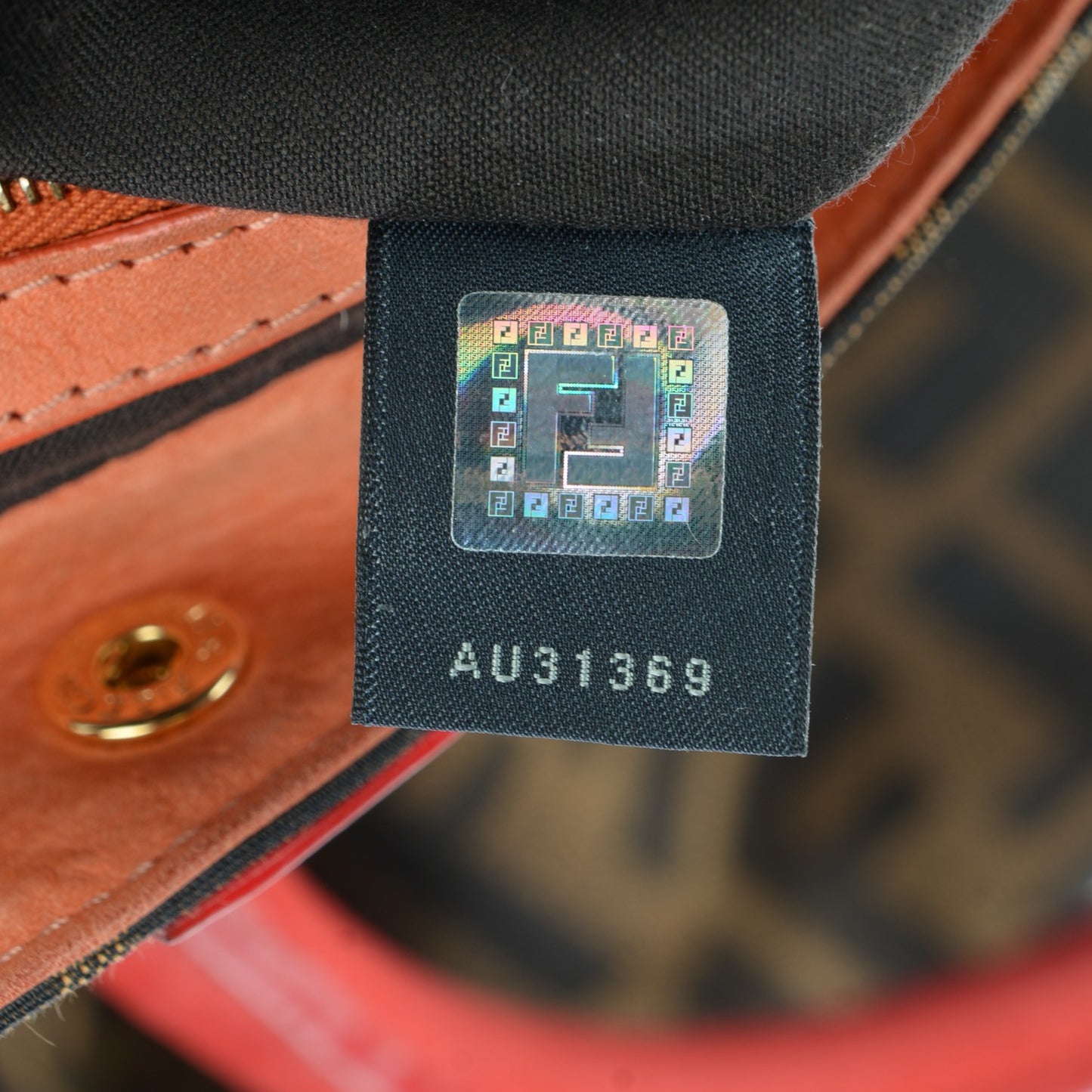 Zucca Grommet Bag De Jour Tobacco Red