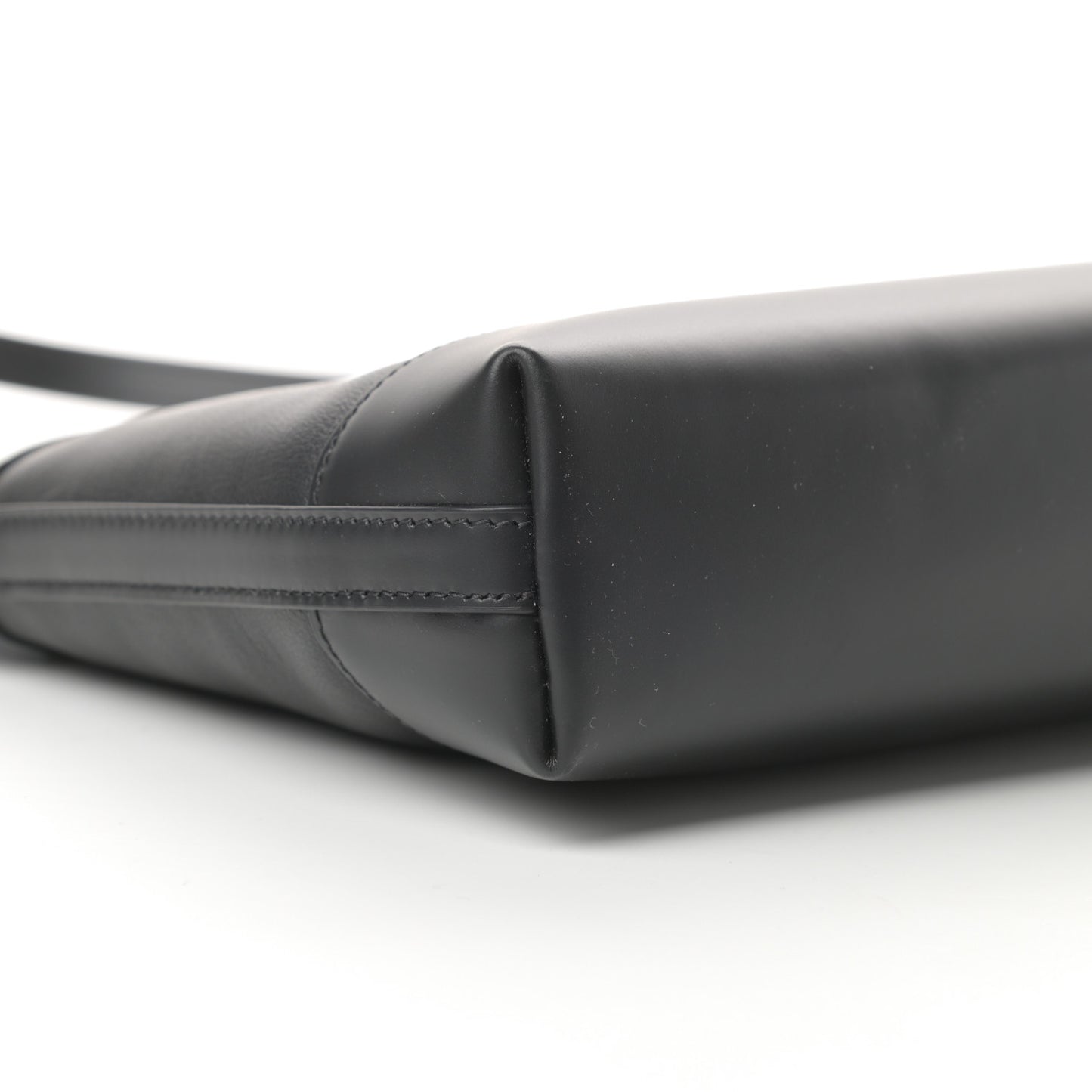 Calfskin Logo Shouder Bag Black