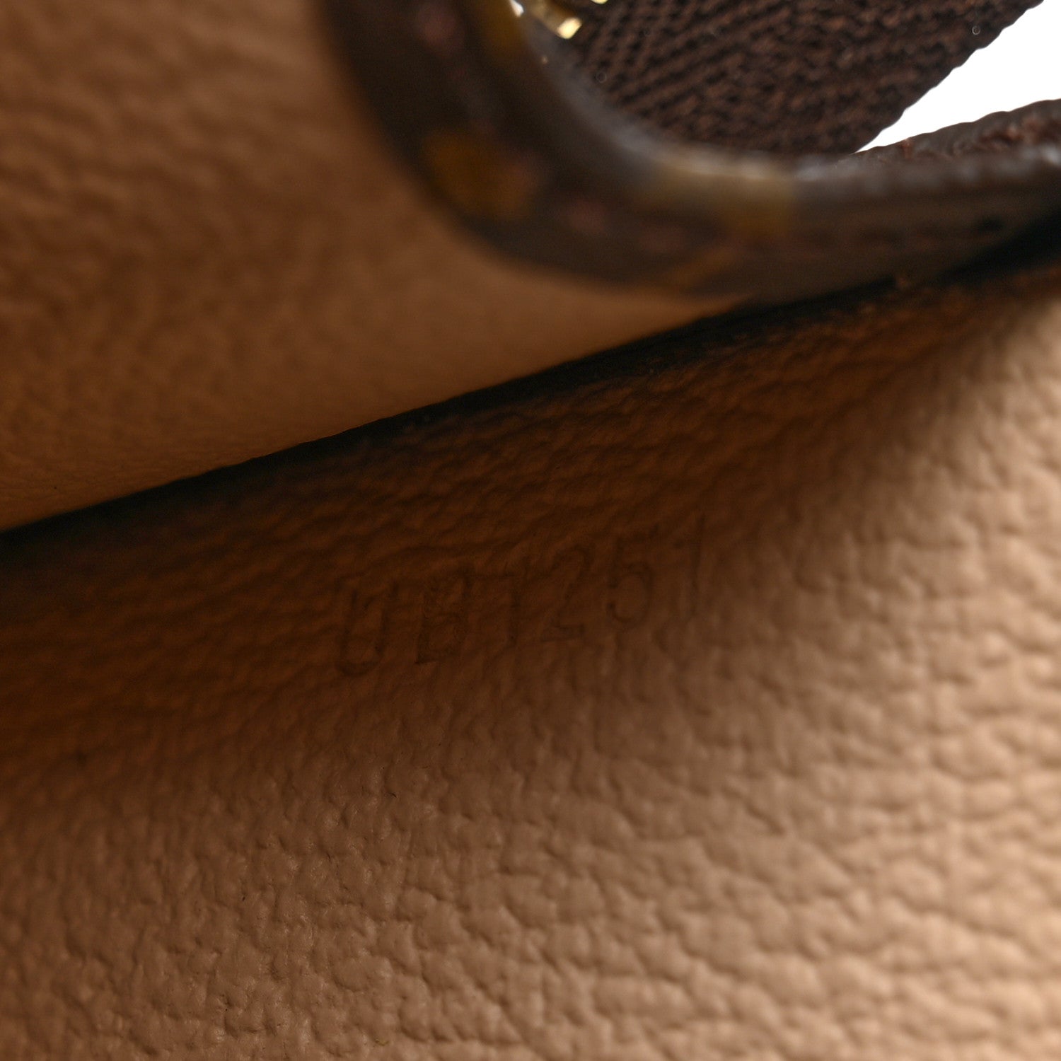 Louis Vuitton Monogram Toiletry Pouch 19 6 of 7