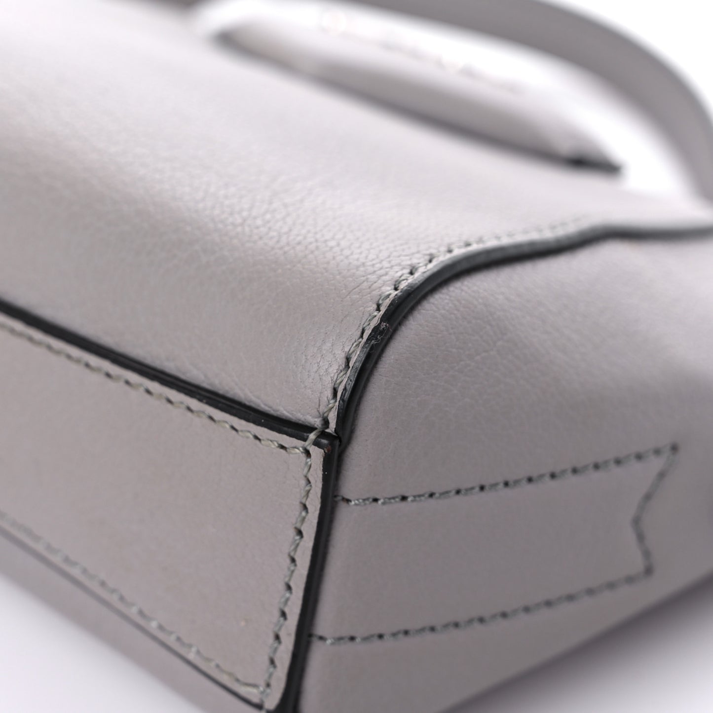 Sugar Goatskin Nano Antigona Pearl Grey