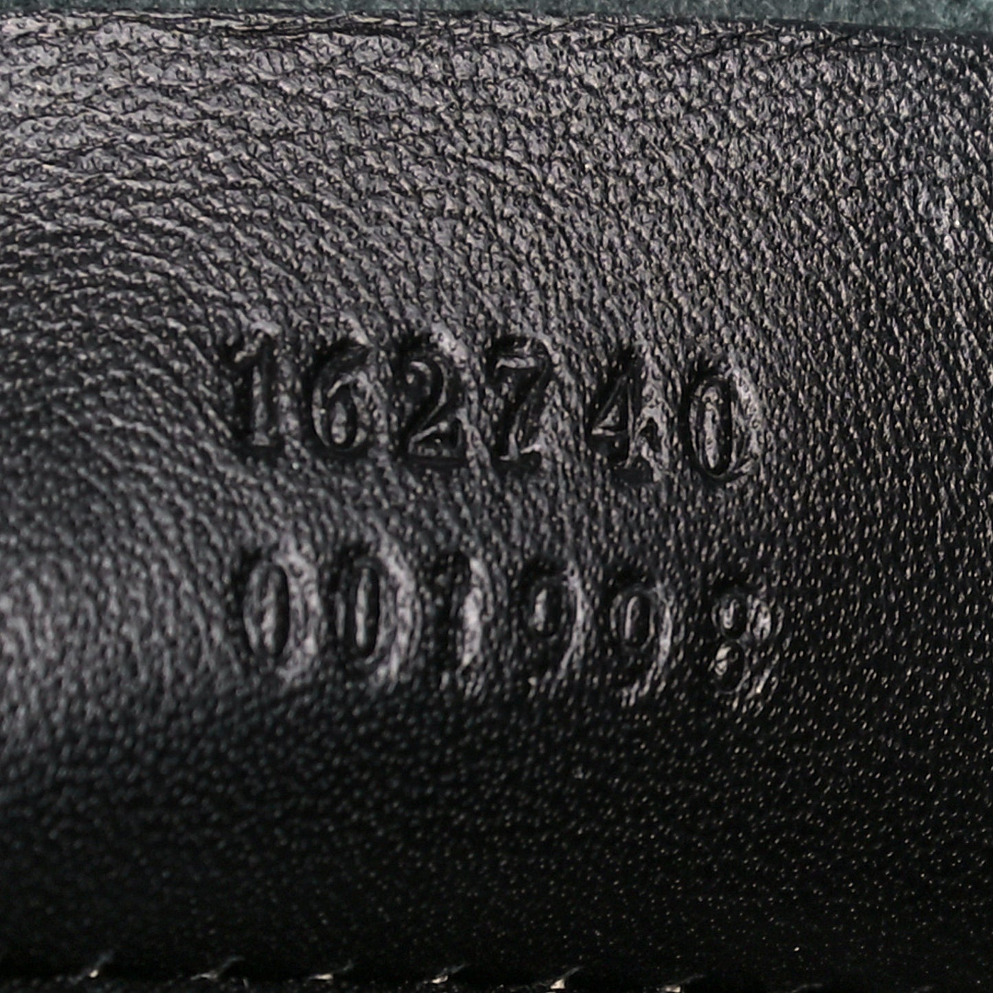 Dialux Medium Britt Shoulder Bag Black