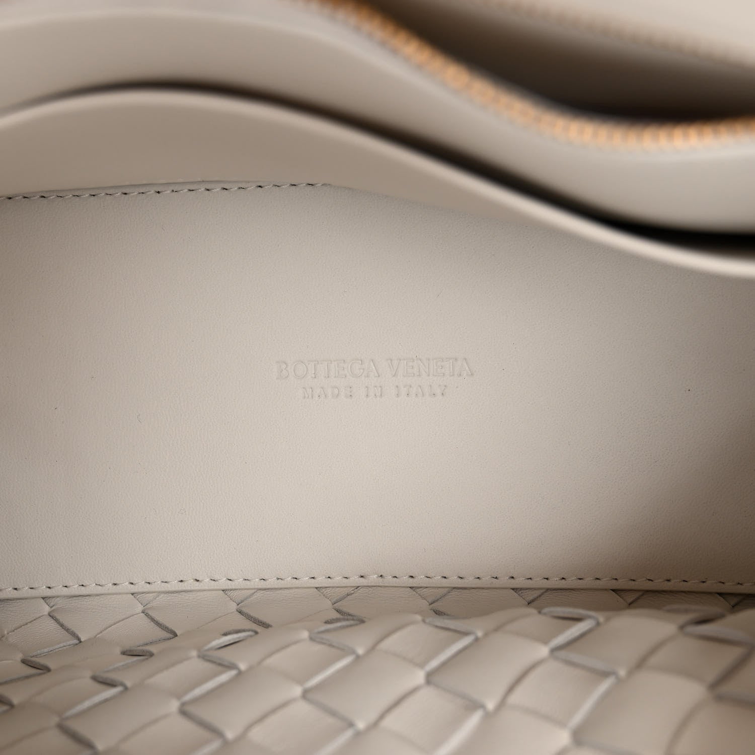 Bottega Veneta Nappa Intrecciato Small Andiamo Shoulder Bag White 7 of 10