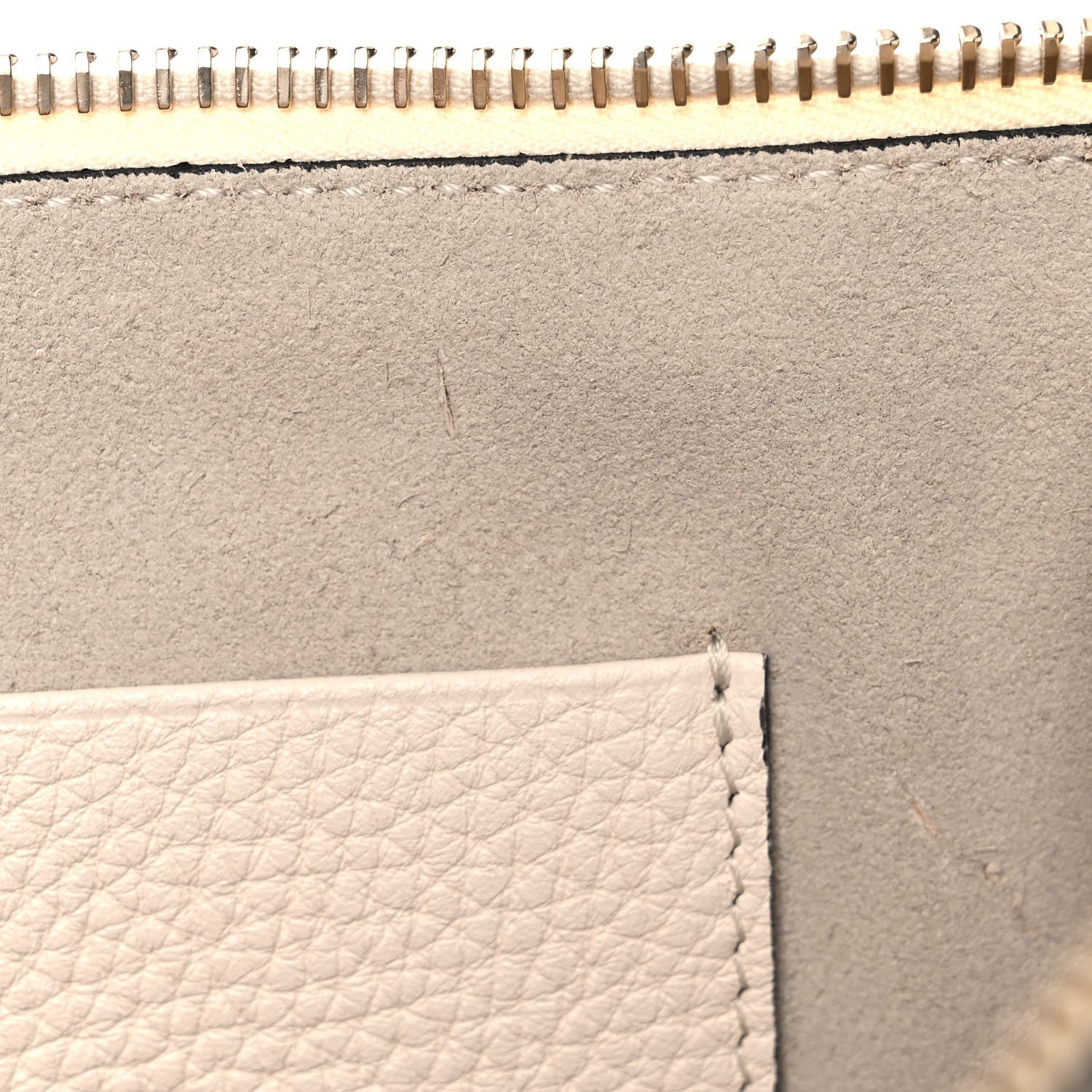 Valentino Garavani Pebbled Calfskin Rockstud Zip Pouch Ivory 11 of 12