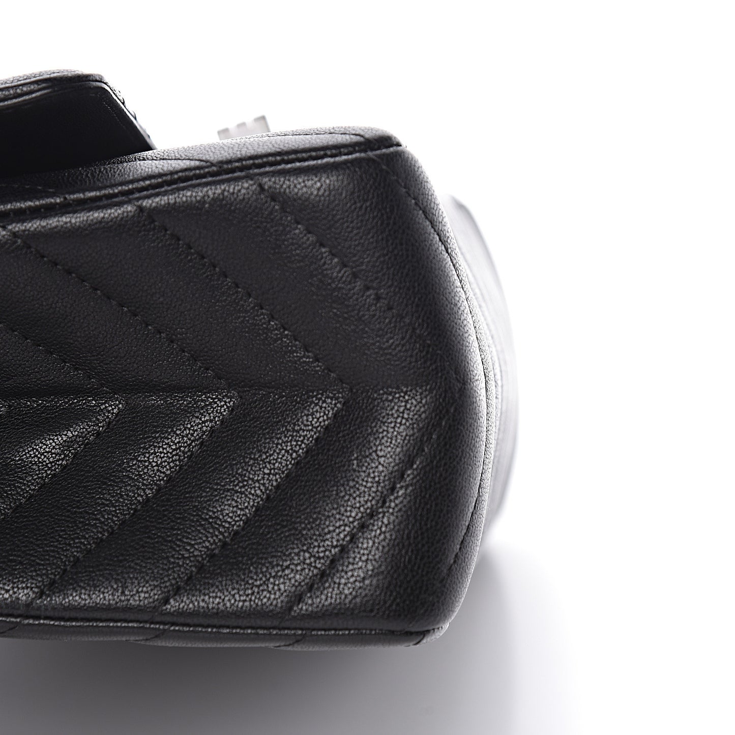 Sheepskin Chevron Quilted 2.55 Reissue 226 Flap So Black