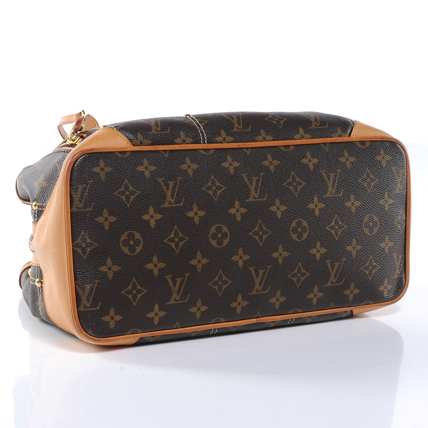Louis Vuitton Monogram Riveting 4 of 7