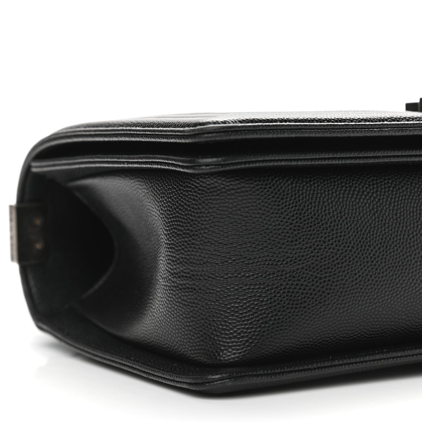 Caviar Quilted Medium Boy Flap Black