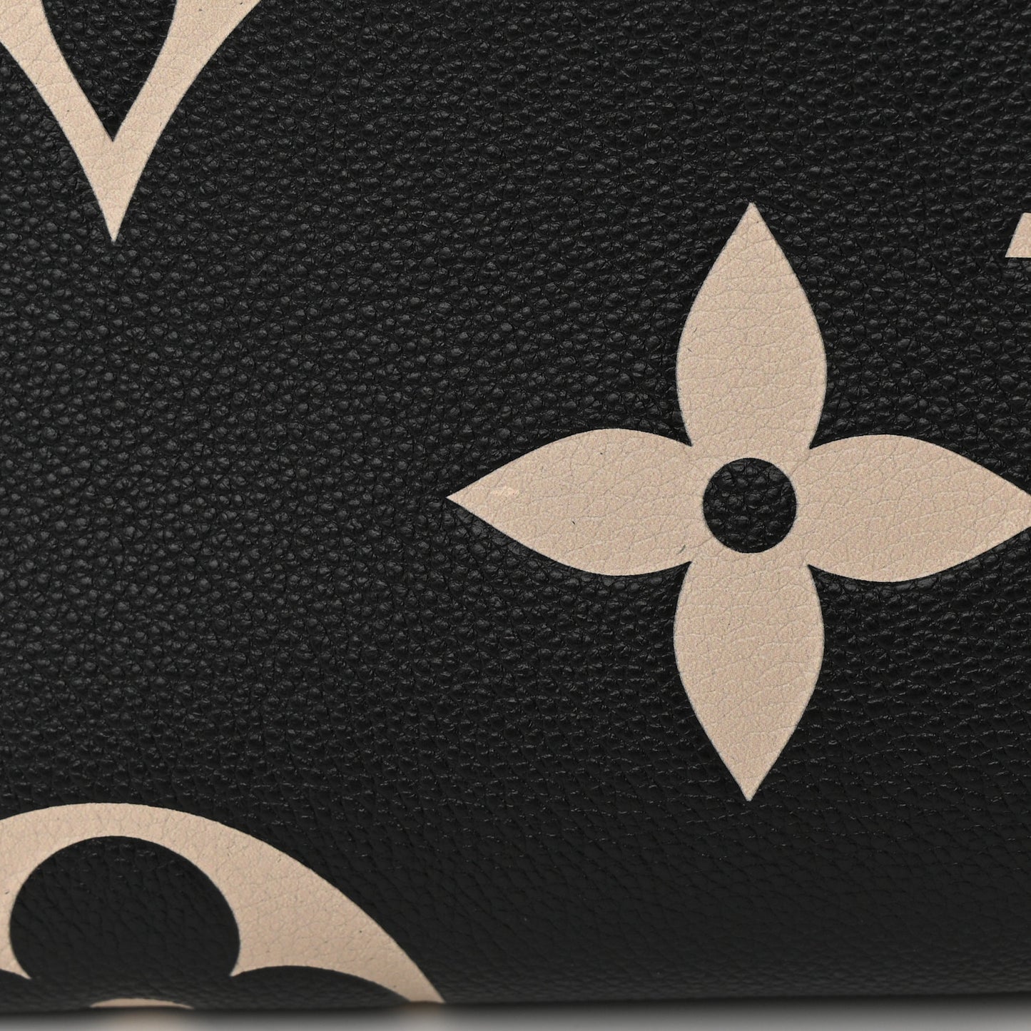 LOUIS VUITTON Empreinte Monogram Giant Onthego GM Black Beige