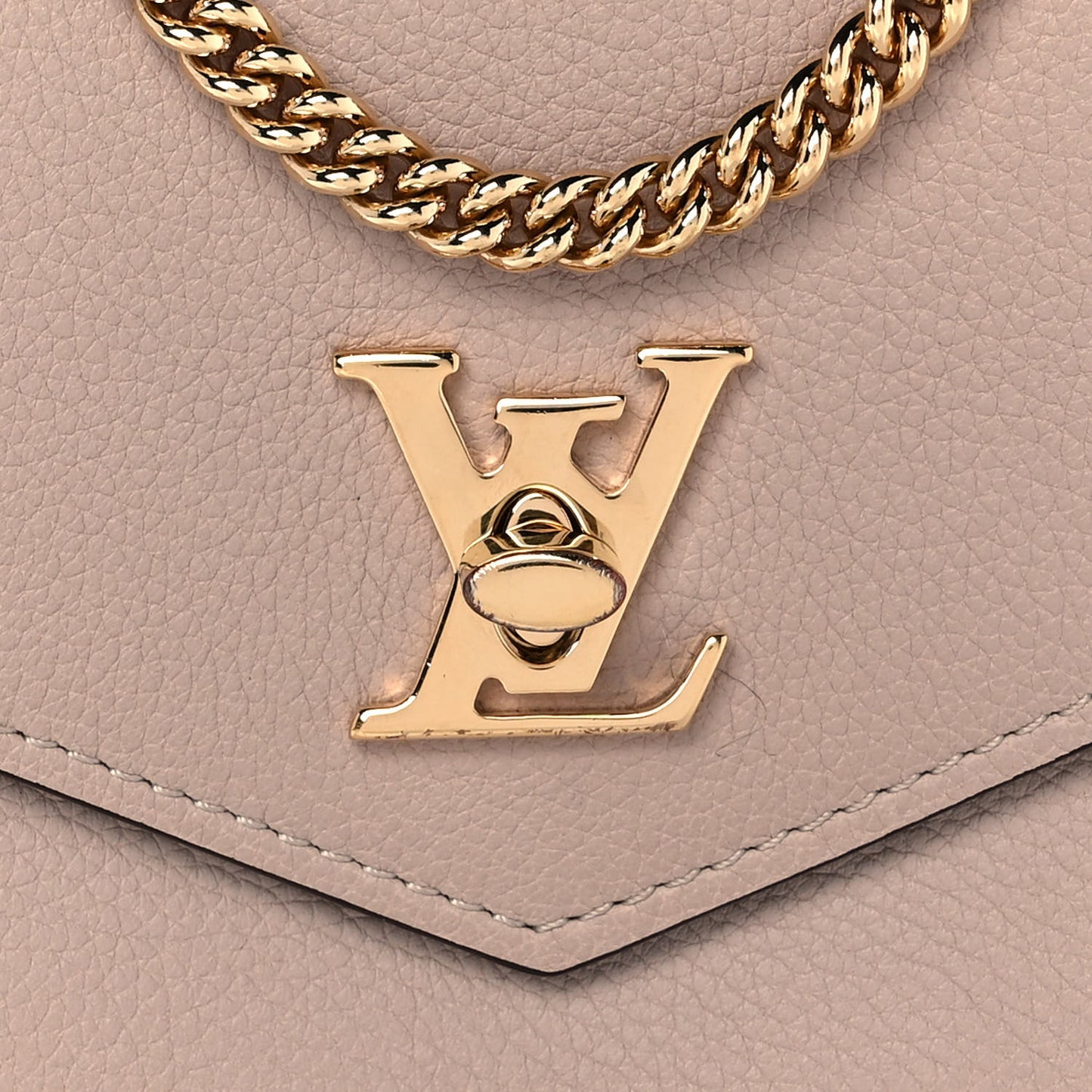 Soft Calfskin My Lockme Chain Pochette Greige