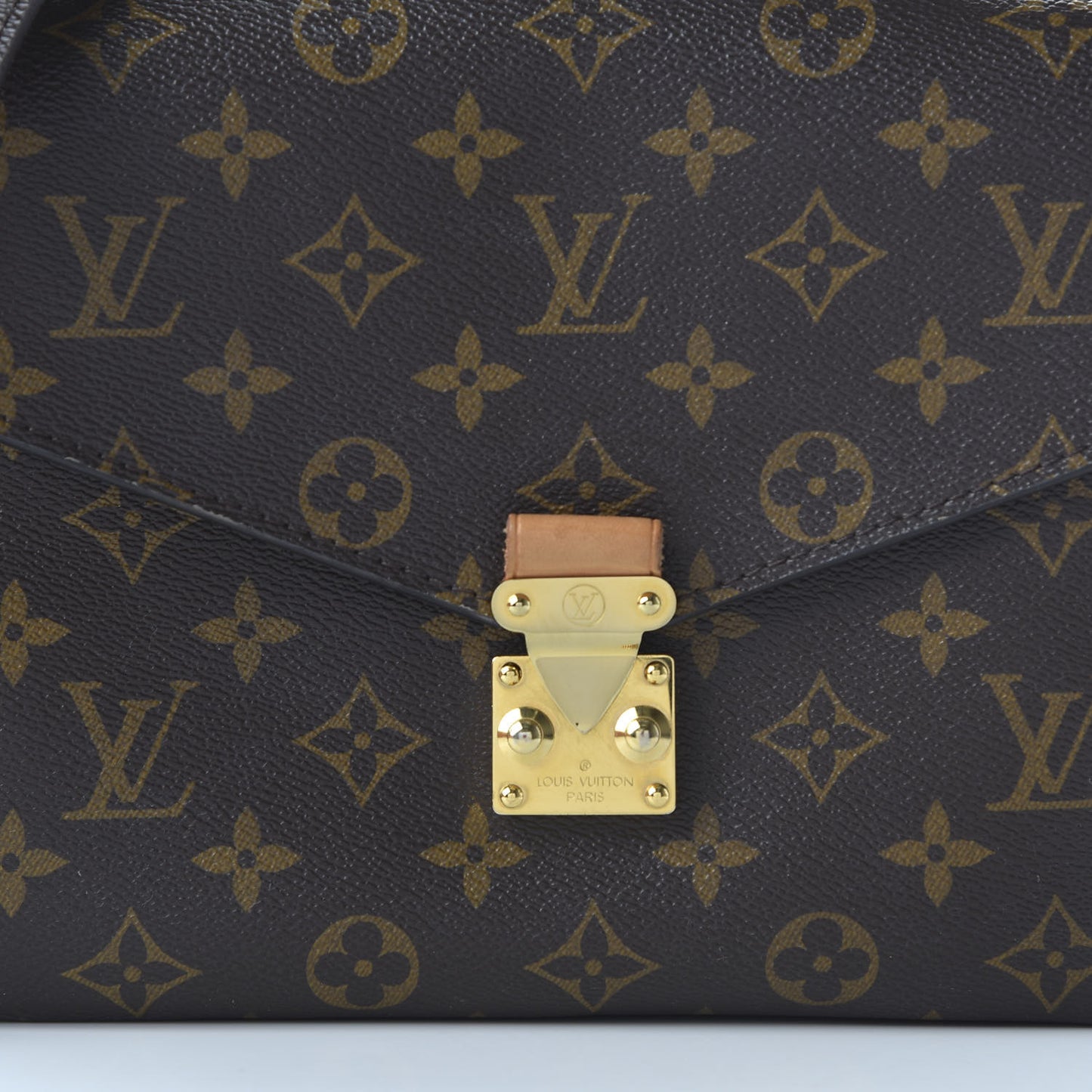 Monogram Pochette Metis