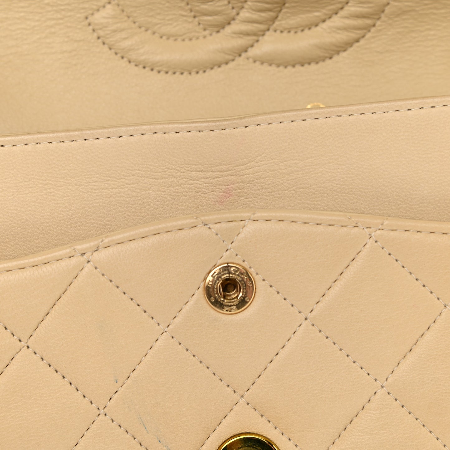Lambskin Quilted Medium Double Flap Beige