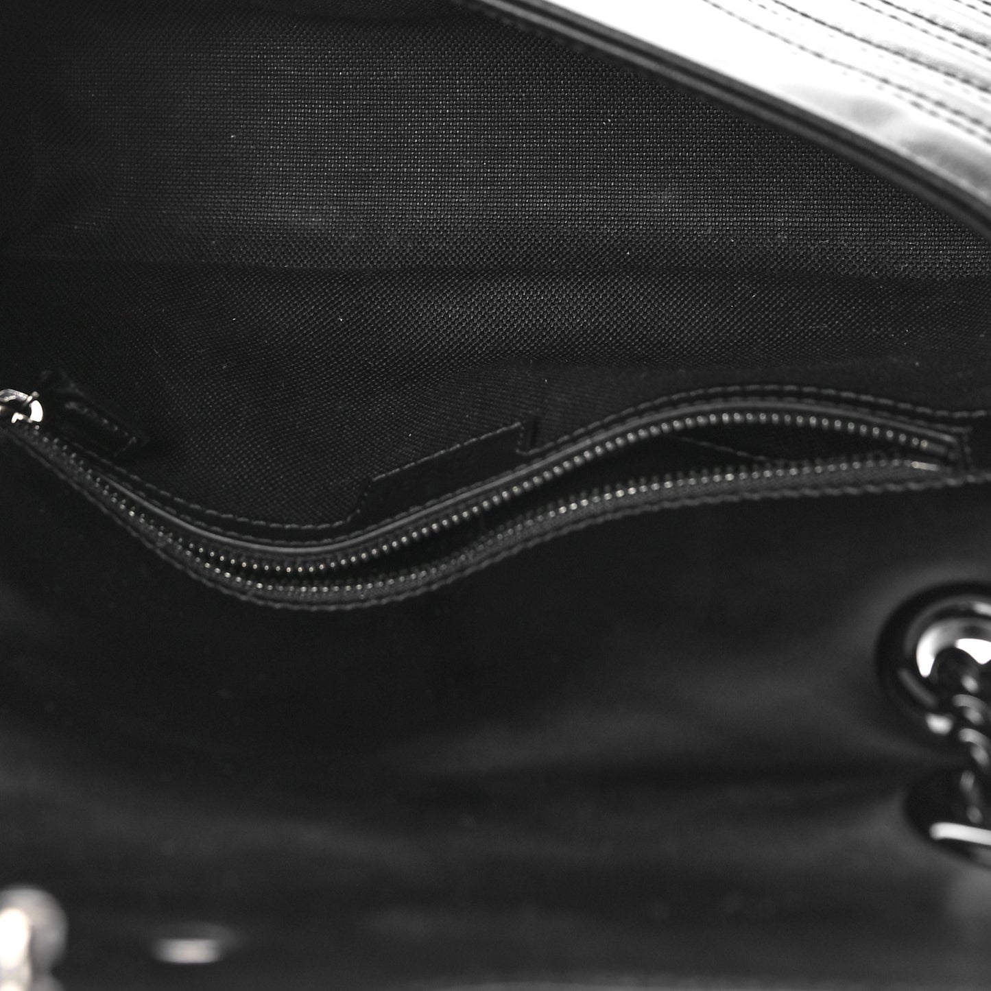Calfskin Matelasse Monochrome Small GG Marmont Shoulder Bag Black