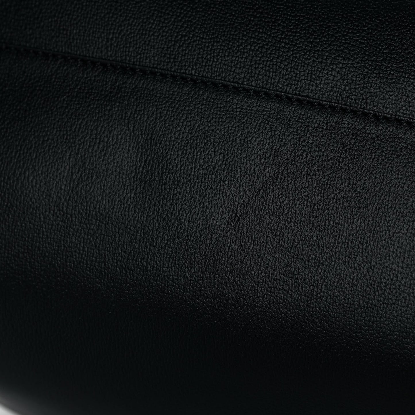 Calfskin Virtus Tote Black