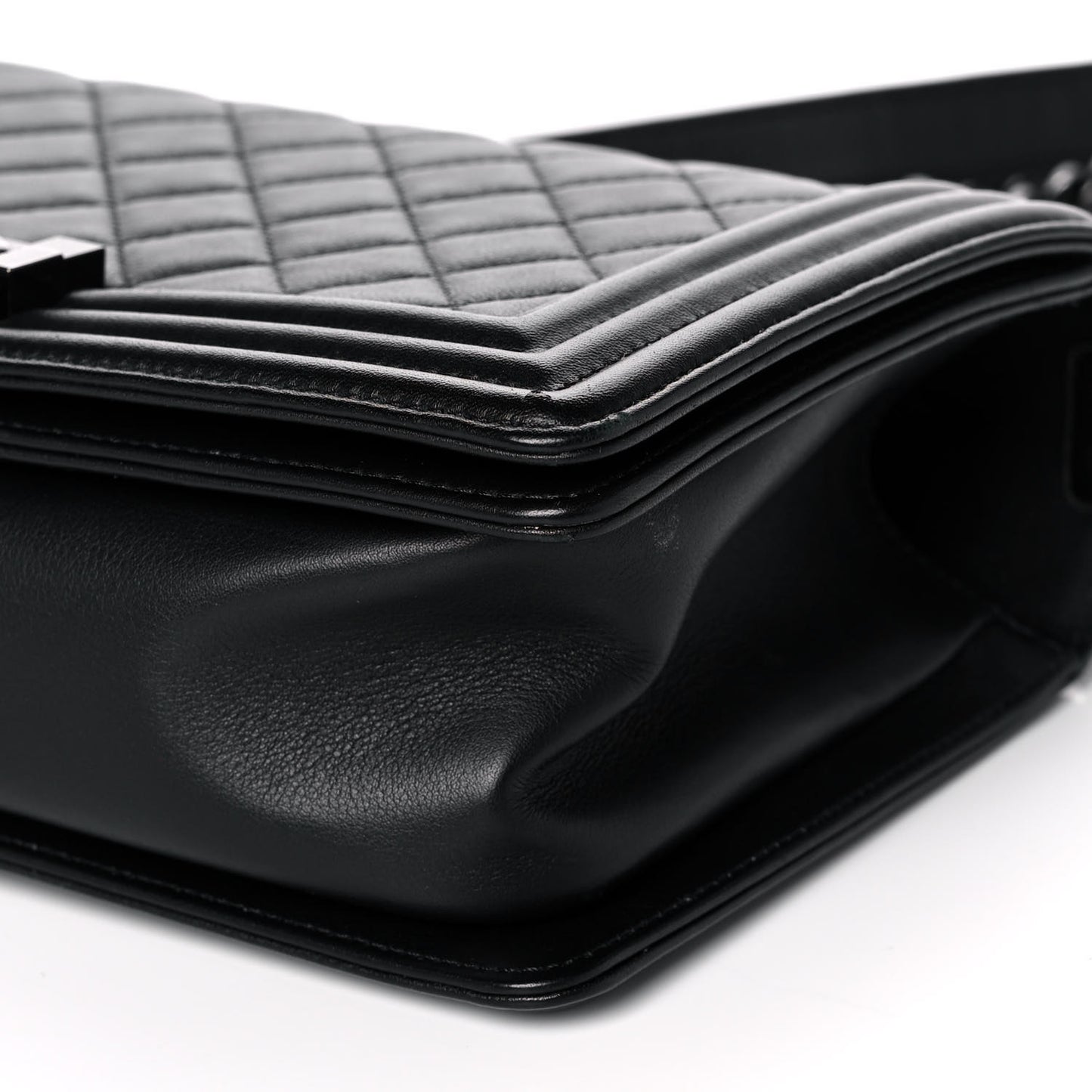 Calfskin Quilted Medium Boy Flap So Black