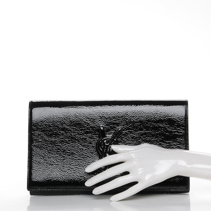 Saint Laurent Textured Patent Monogram Large Belle De Jour Clutch Black 2 of 7