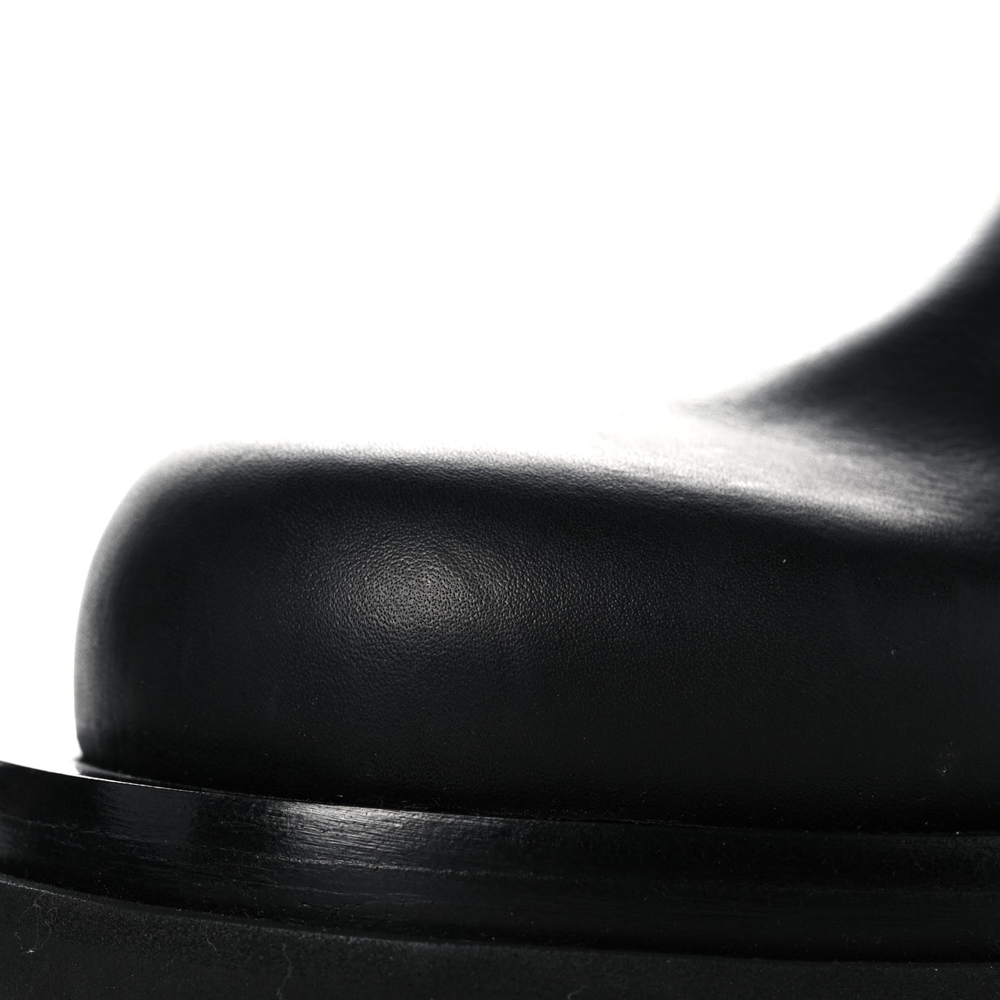 Calfskin The Lug Chelsea Boots 37.5 Black