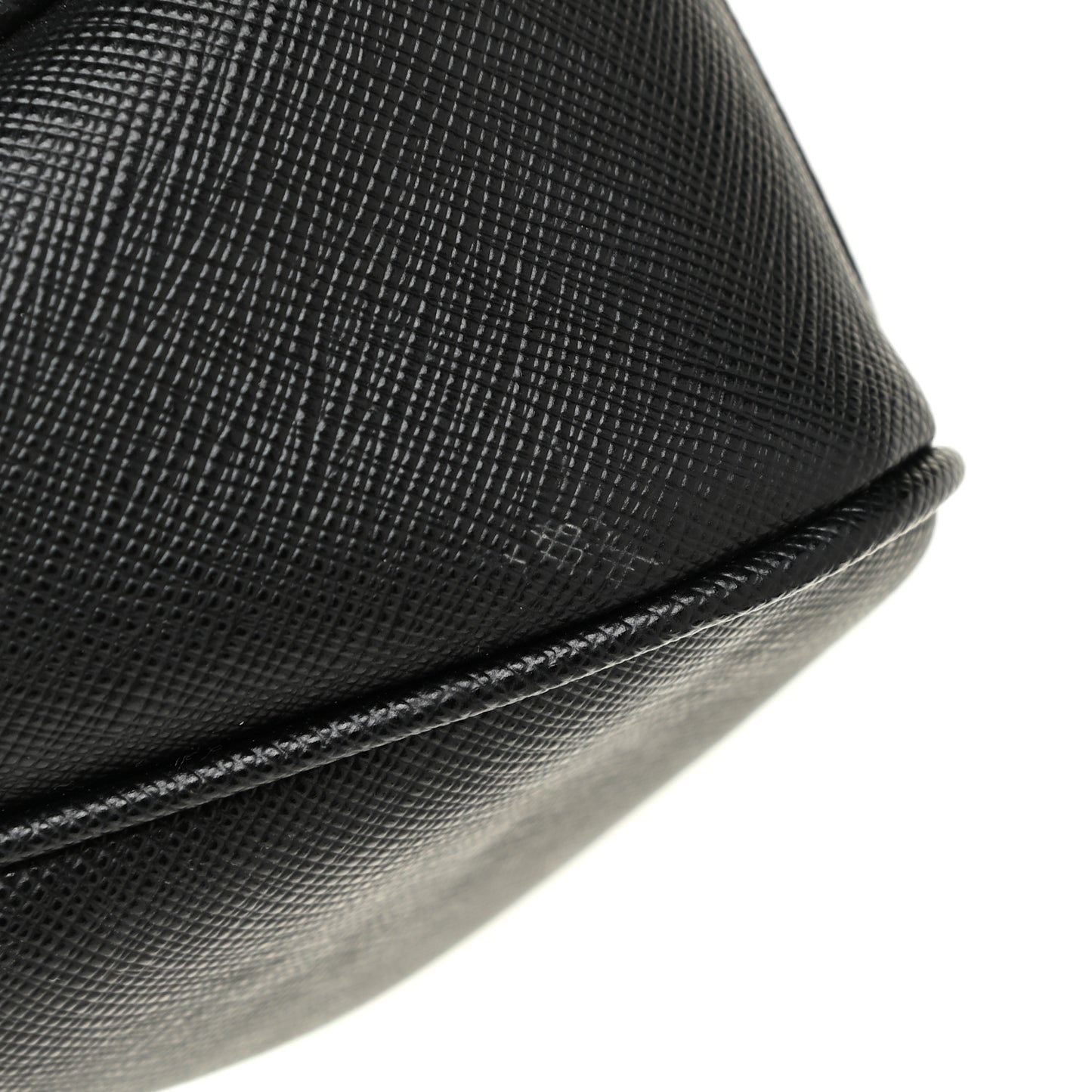 Saffiano Lux Re-Edition 2005 Shoulder Bag Black