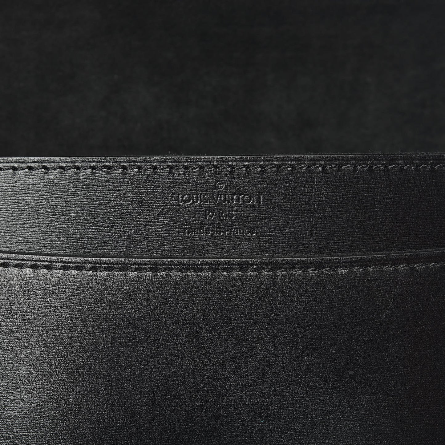 Calfskin Chain Louise GM Black
