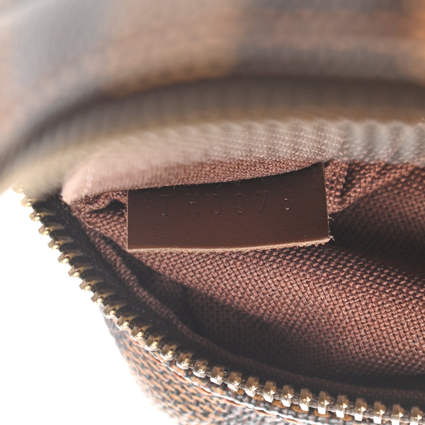 Damier Ebene Pochette Billets Macao