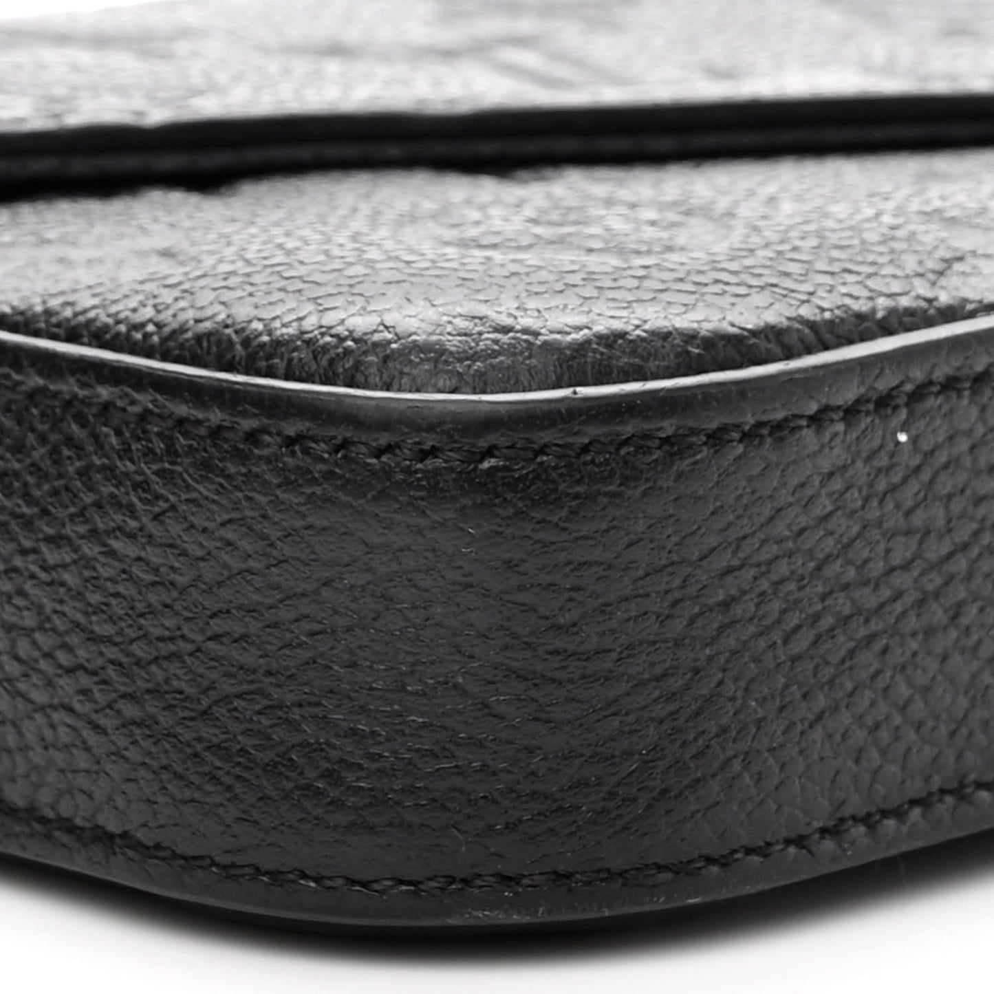 Empreinte Pochette Felicie Chain Wallet Black