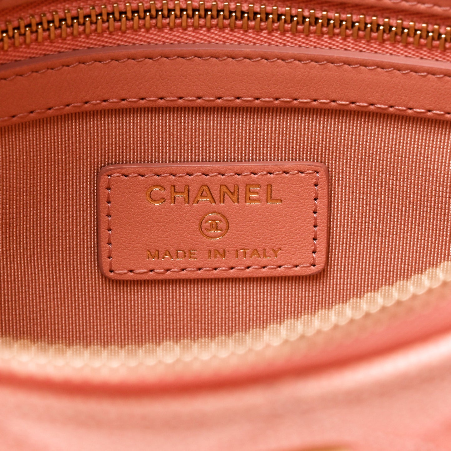 Caviar Quilted Ombre Medium Cosmetic Case Coral