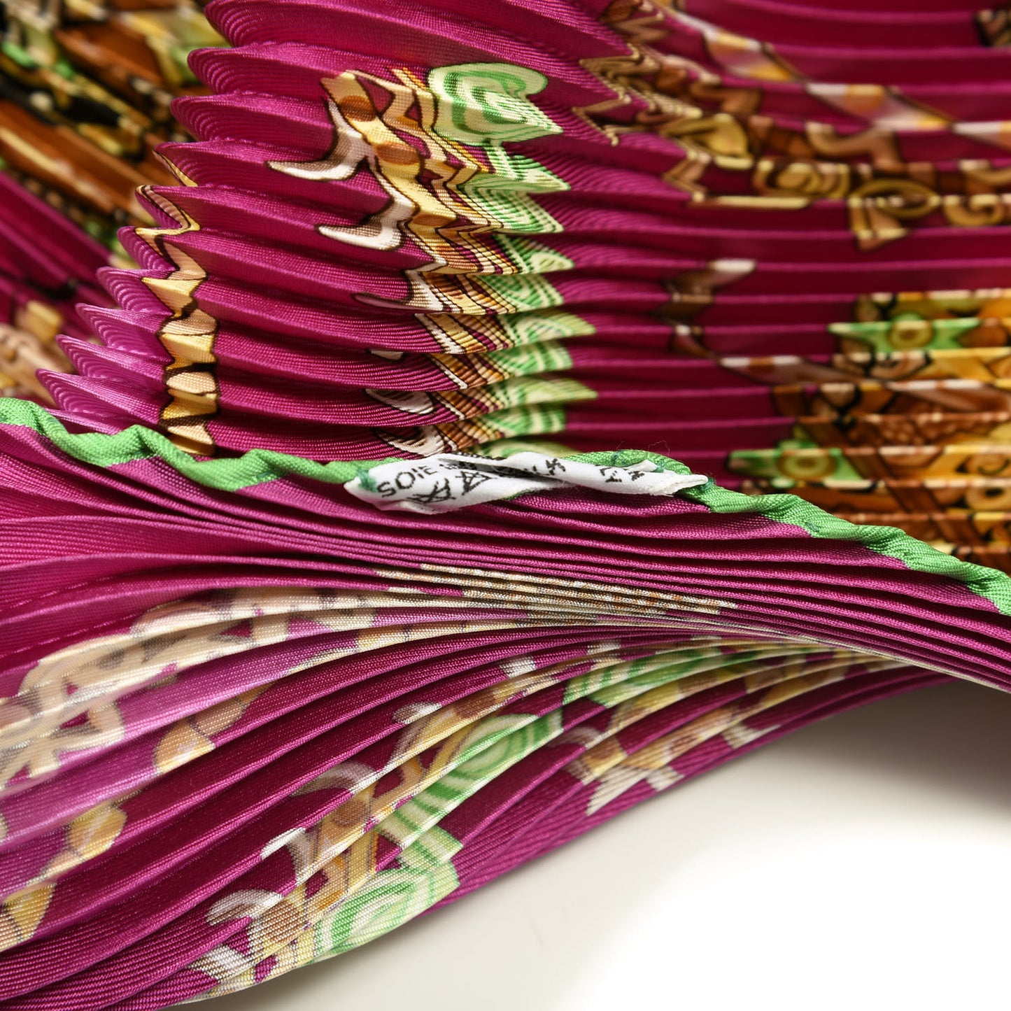 Silk Paperoles Plisse Scarf